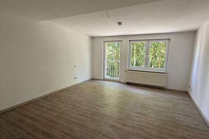Wohnung Naumburg (Saale) - 2 Zimmer, 71 m&sup2;, 442&euro; | Angebot:26732865