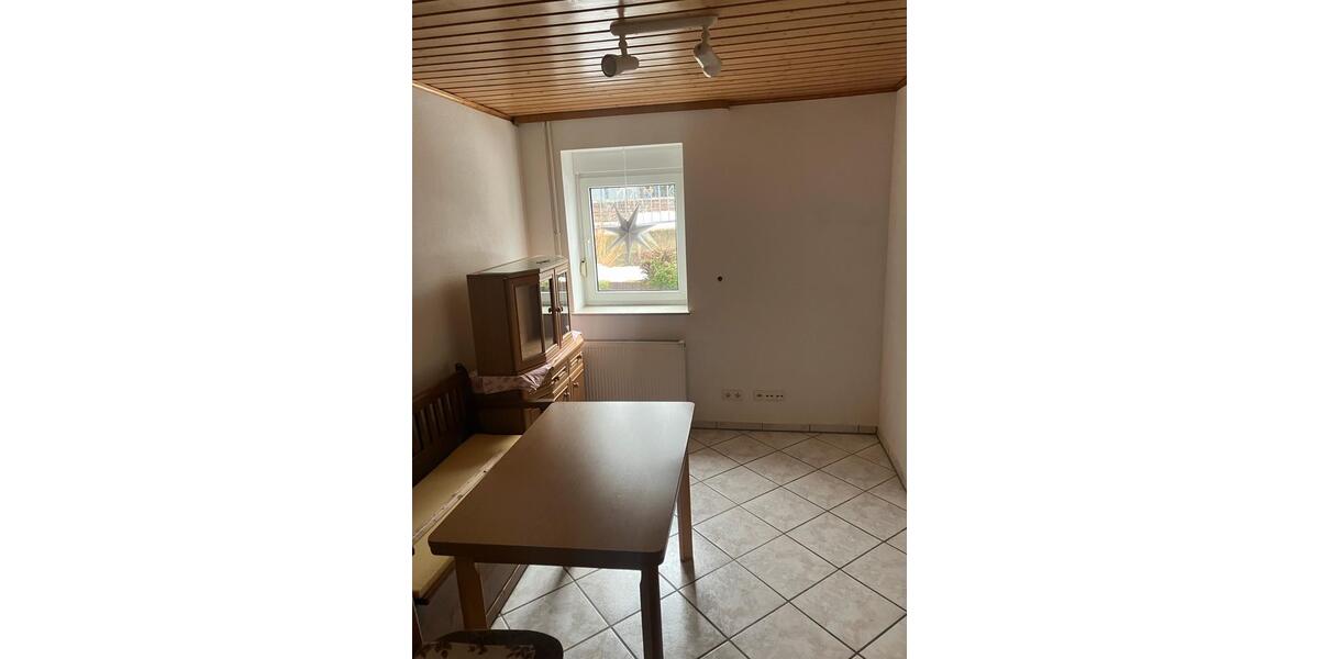 Kleines, freistehendes Haus in Glashütten 4 zimmer