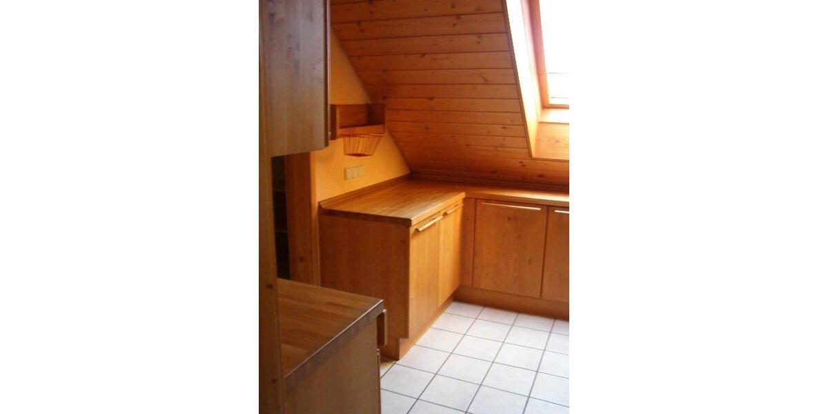 Dachgeschoßwohnung Grettstadt - 4 Zimmer, 80 m&sup2;, 640&euro; | Angebot:26048568