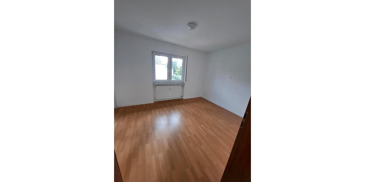 Etagenwohnung Pfungstadt - 3 Zimmer, 110 m&sup2;, 1.250&euro; | Angebot:25341794