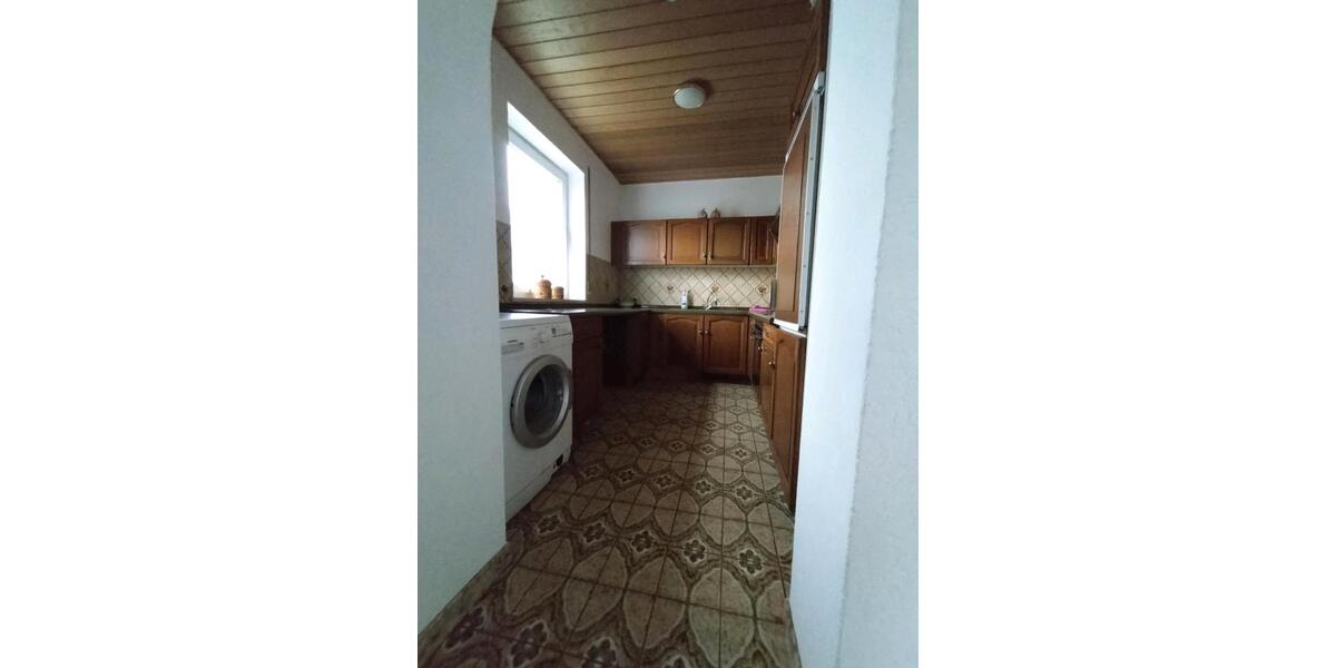 Etagenwohnung Laberweinting - 3 Zimmer, 120 m&sup2;, 28&euro; | Angebot:23874851