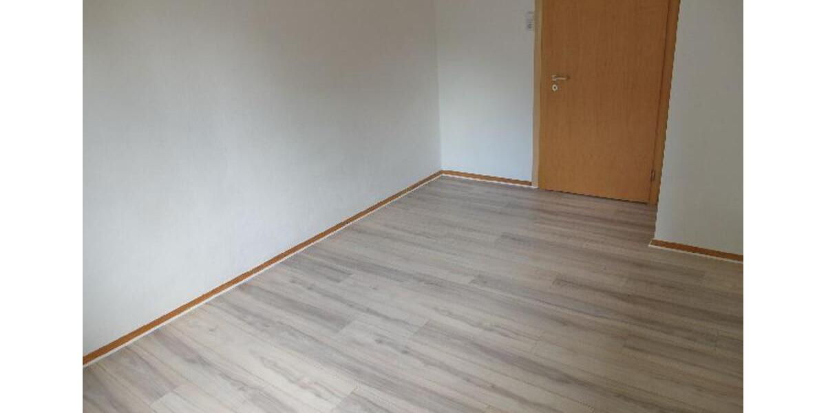 Erdgeschoßwohnung Hameln Kernstadt - 4.5 Zimmer, 140 m&sup2;, 990&euro; | Angebot:25125378