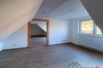 Dachgeschoßwohnung Neustadt an der Aisch - 3.5 Zimmer, 125 m&sup2;, 1.175&euro; | Angebot:25869150