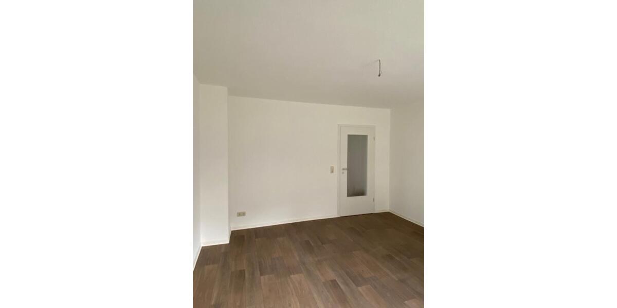 Hochparterre Adorf/Vogtland Vogtland - 3 Zimmer, 62 m&sup2;, 310&euro; | Angebot:24918240