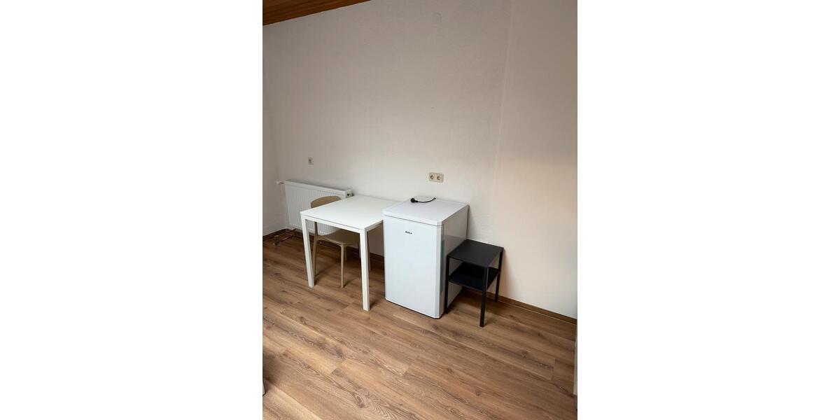 Etagenwohnung Neumarkt in der Oberpfalz Altenhof - 1 Zimmer, 14 m&sup2;, 450&euro; | Angebot:26122438
