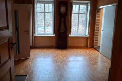 Wohnung Sankt Wendel - 6 Zimmer, 185 m&sup2;, 1.300&euro; | Angebot:24844455