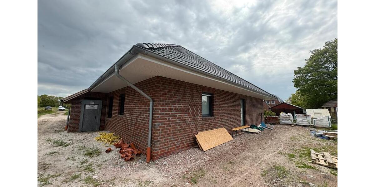 Bungalow Aurich - 3 Zimmer, 92 m&sup2;, 1.380&euro; | Angebot:26624371