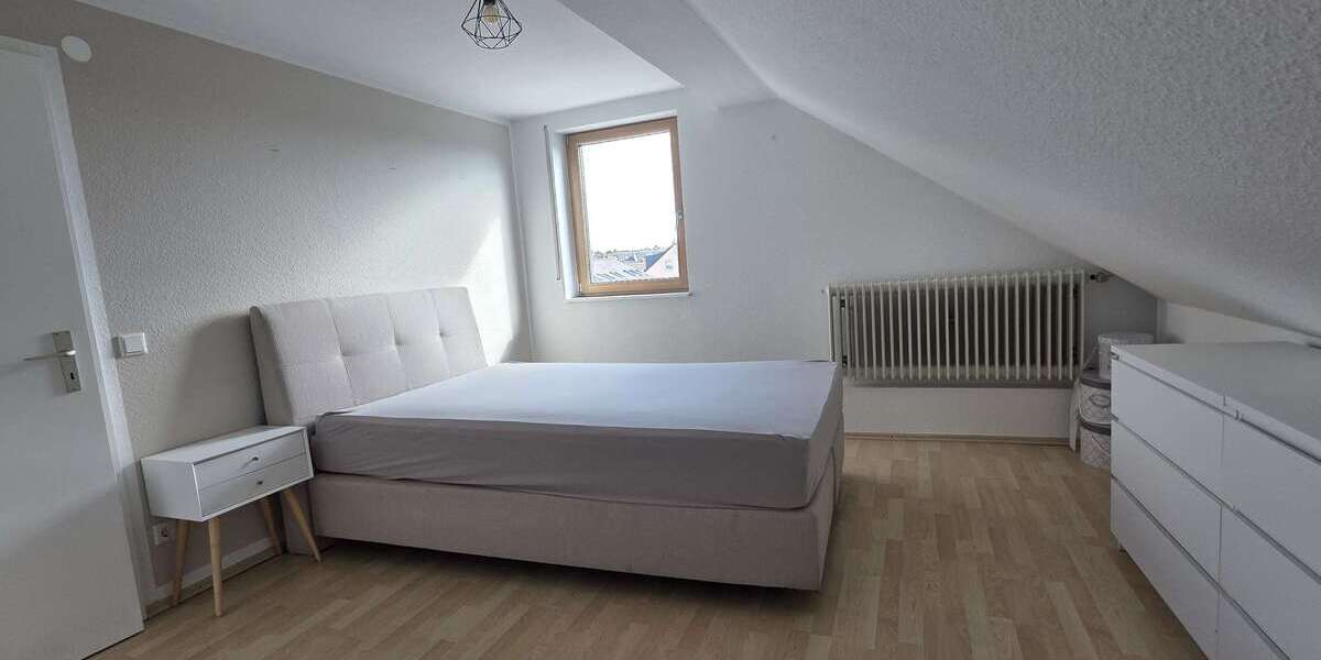 Zimmer Karlsruhe Neureut - 3 Zimmer, 1.300&euro; | Angebot:25283600