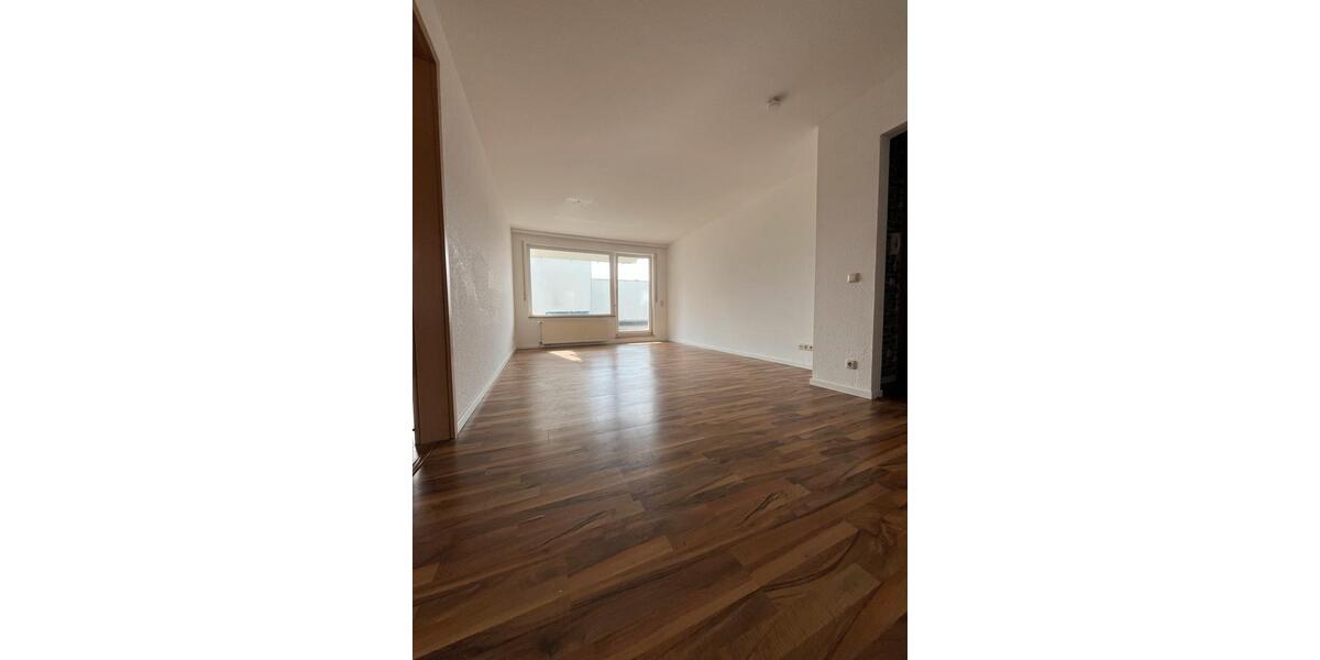 Terrassenwohnung Oschatz - 3 Zimmer, 74 m&sup2;, 830&euro; | Angebot:26387761