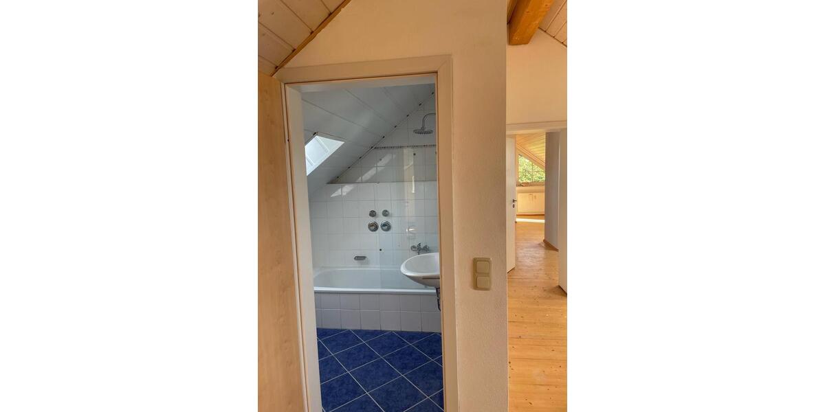 Dachgeschoßwohnung Taufkirchen (Vils) - 2 Zimmer, 60 m&sup2;, 900&euro; | Angebot:25807328