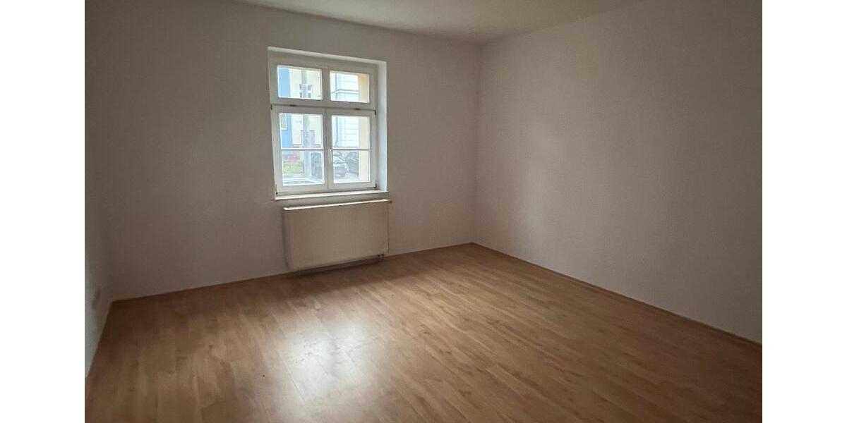 Erdgeschoßwohnung Rochlitz - 3 Zimmer, 70 m&sup2;, 420&euro; | Angebot:26098091