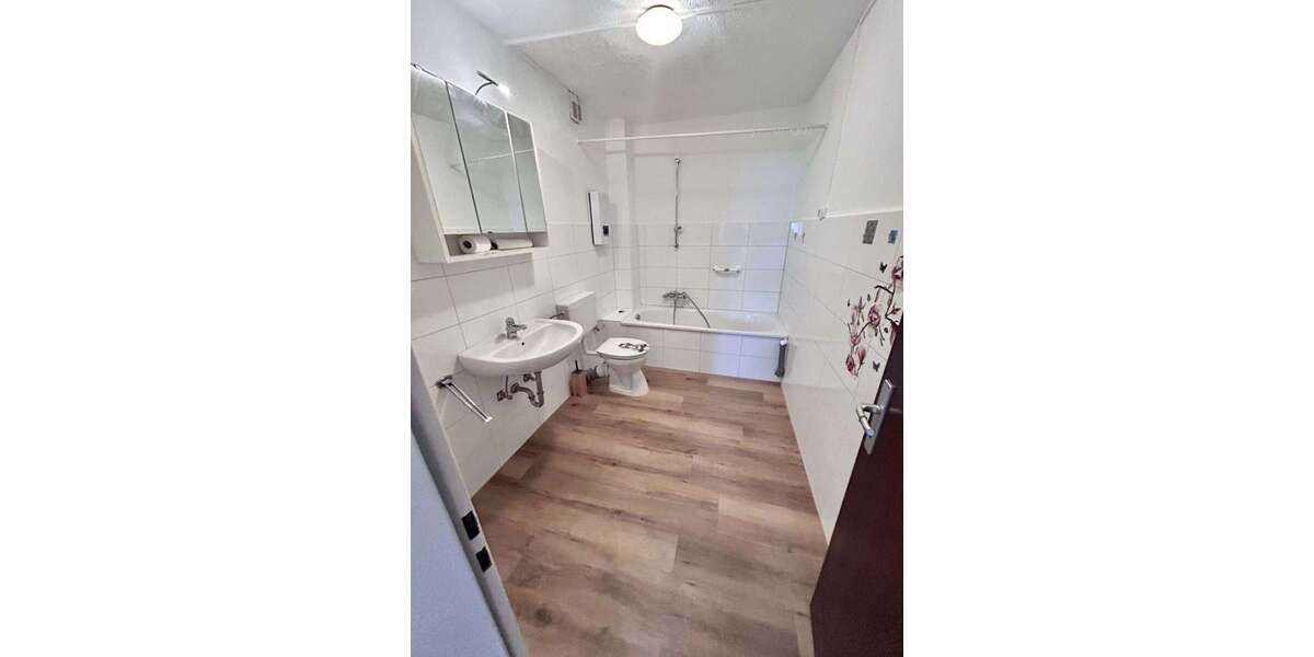 Etagenwohnung Medebach - 3 Zimmer, 74 m&sup2;, 550&euro; | Angebot:25644912