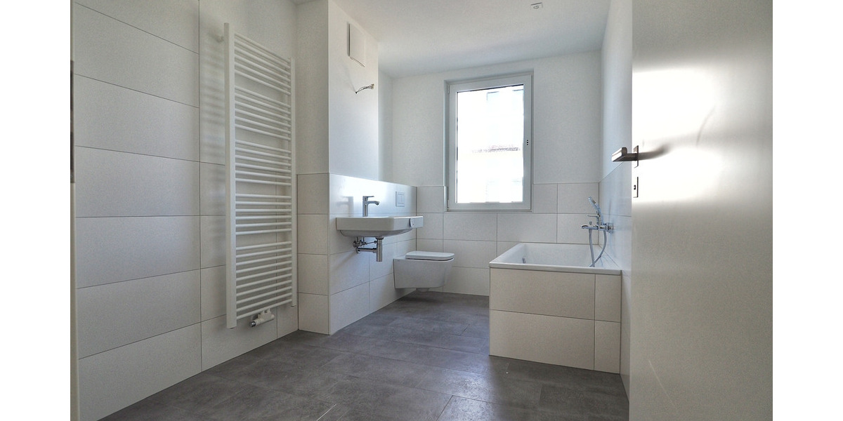 Schöner Wohnen am Schweriner See WaisenhausGärten wirklich 1. Reihe am Wasser - Etagenwohnung Schwerin Werdervorstadt | Angebot:26790961