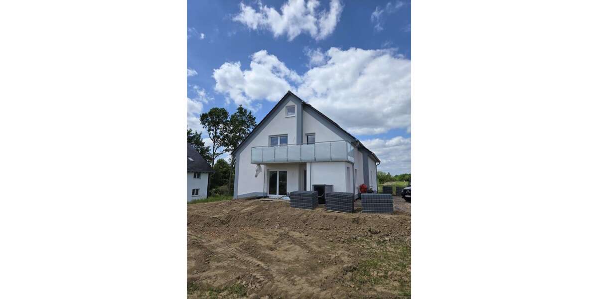 Etagenwohnung Bückeburg - 3 Zimmer, 109 m&sup2;, 1.200&euro; | Angebot:26767207