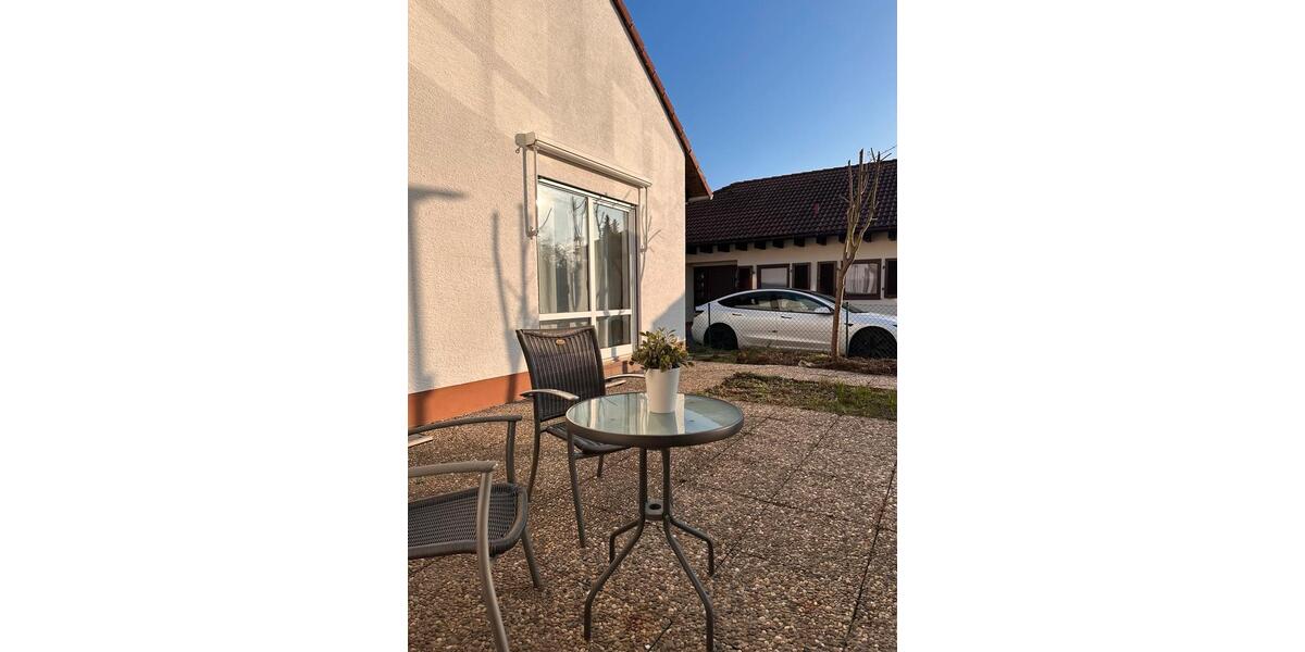 Wohnen auf Zeit Bickenbach - 3 Zimmer, 105 m&sup2;, 2.400&euro; | Angebot:26254388