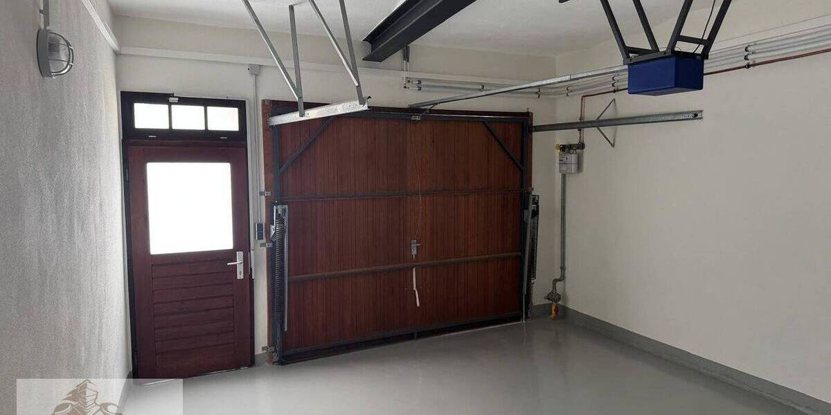 Einfamilienhaus Bad Wimpfen - 6 Zimmer, 190 m&sup2;, 2.400&euro; | Angebot:26862793
