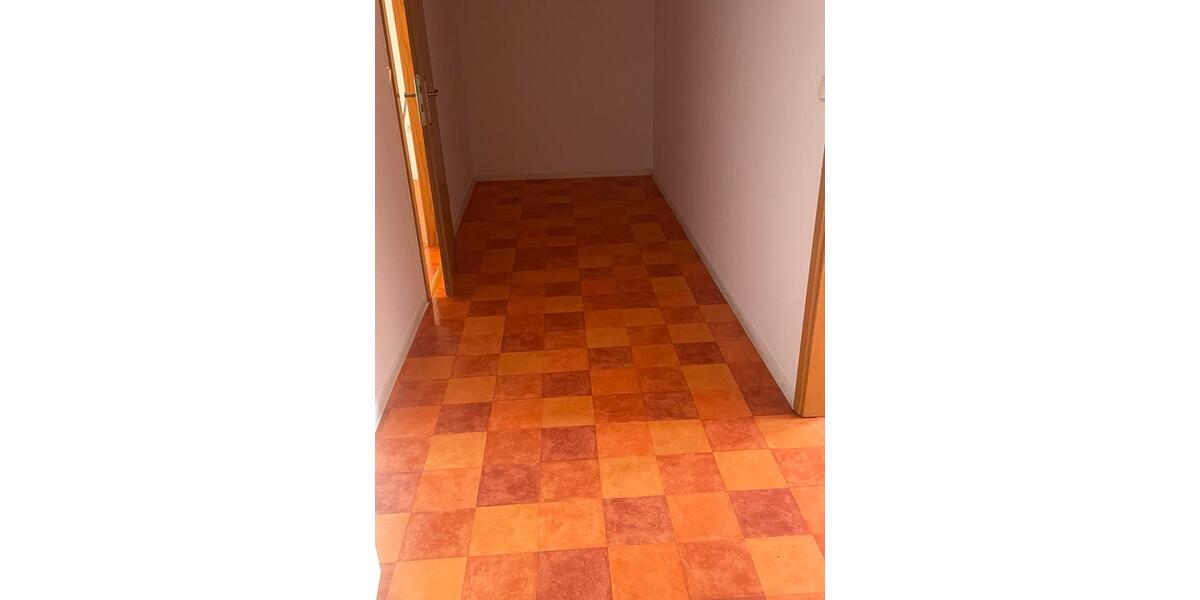 Etagenwohnung Friesoythe - 3 Zimmer, 140 m&sup2;, 900&euro; | Angebot:26498275