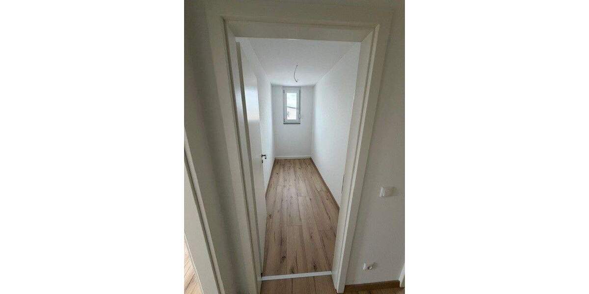 Doppelhaushälfte Biblis - 5 Zimmer, 146 m&sup2;, 1.825&euro; | Angebot:23961853