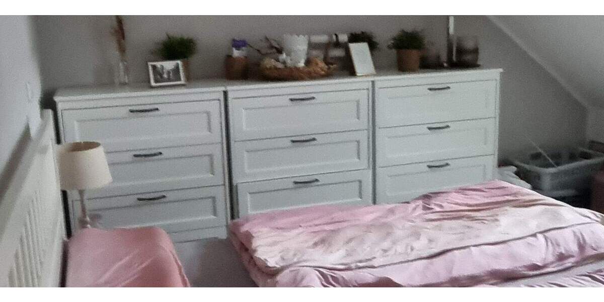 Etagenwohnung Wiehl Bielstein - 2 Zimmer, 90 m&sup2;, 750&euro; | Angebot:23945089