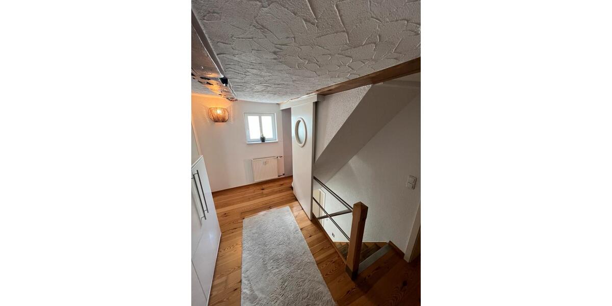 Doppelhaushälfte Wetter (Hessen) - 4 Zimmer, 137 m&sup2;, 1.400&euro; | Angebot:26664569