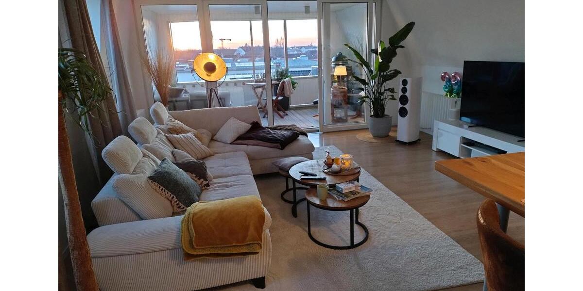 Dachgeschoßwohnung Hannover - 2 Zimmer, 71 m&sup2;, 1.200&euro; | Angebot:25256934