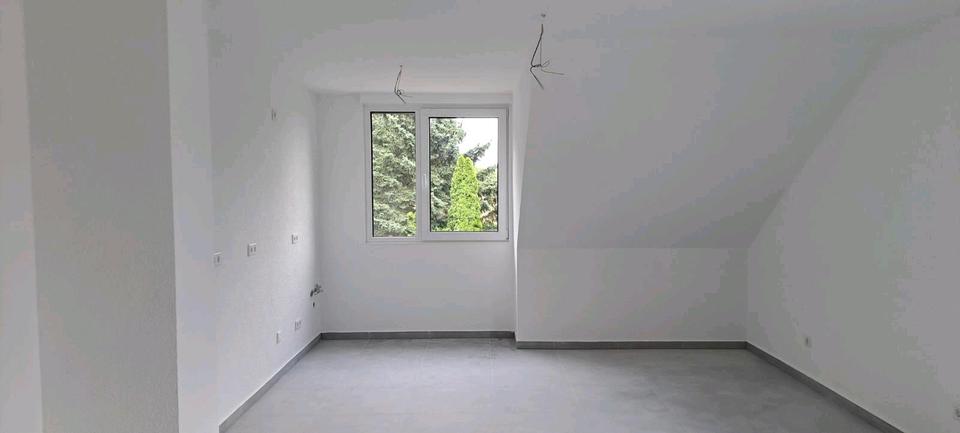 Dachgeschoßwohnung Lünen Alstedde - 1 Zimmer, 85 m&sup2;, 900&euro; | Angebot:26585326