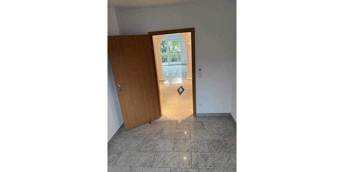 Etagenwohnung Köln Volkhoven/Weiler - 3 Zimmer, 83 m&sup2;, 1.350&euro; | Angebot:24916639