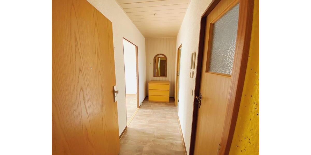 Etagenwohnung Oelsnitz (Vogtland) - 2 Zimmer, 49 m&sup2;, 340&euro; | Angebot:25230900