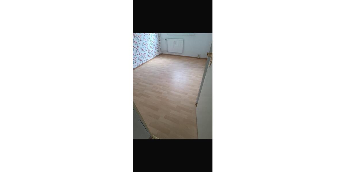 Etagenwohnung Suhl - 3 Zimmer, 58 m&sup2;, 502&euro; | Angebot:24863777
