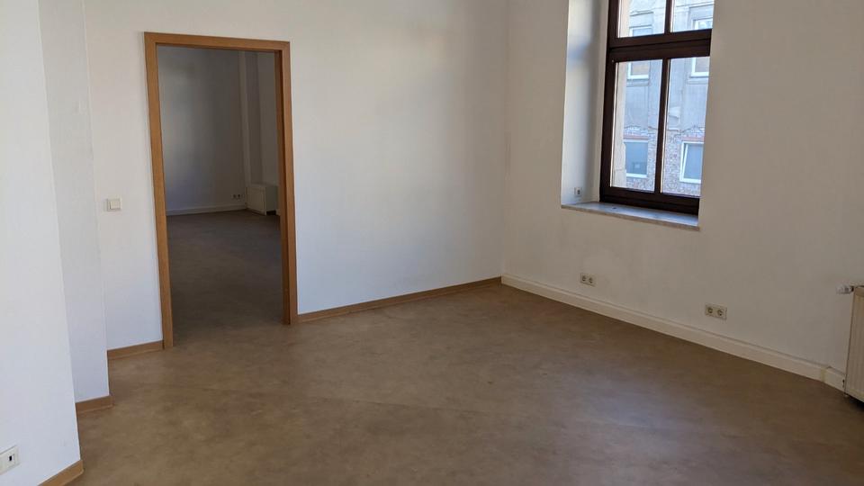 Erdgeschoßwohnung Zeitz - 2 Zimmer, 68 m&sup2;, 170&euro; | Angebot:26633189