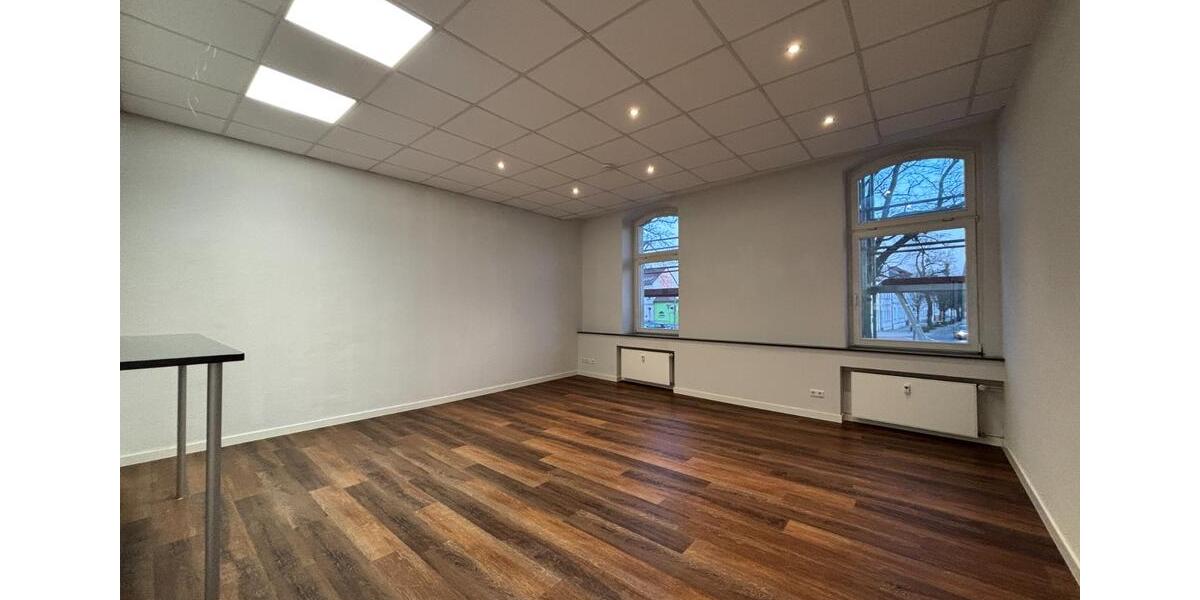 Erdgeschoßwohnung Zerbst (Anhalt) - 5 Zimmer, 135 m&sup2;, 810&euro; | Angebot:25855758