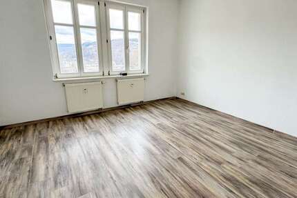 Wohnung Zschorlau - 3 Zimmer, 78 m&sup2;, 400&euro; | Angebot:25538790