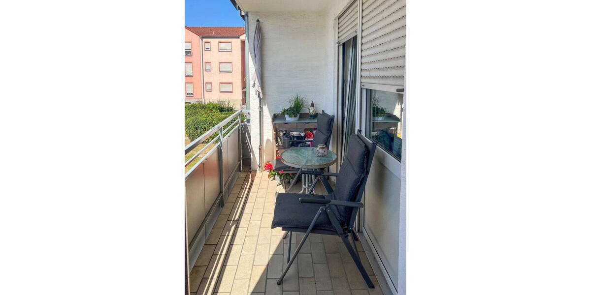 Etagenwohnung Eisenberg - 3 Zimmer, 73 m&sup2;, 700&euro; | Angebot:26015821