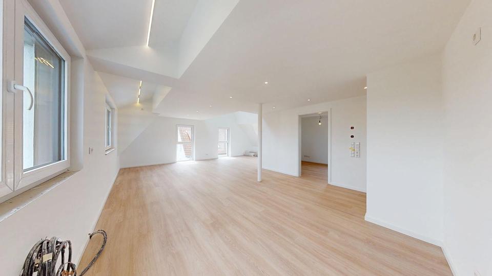 Dachgeschoßwohnung Kernen im Remstal - 4.5 Zimmer, 100 m&sup2;, 1.980&euro; | Angebot:26611006