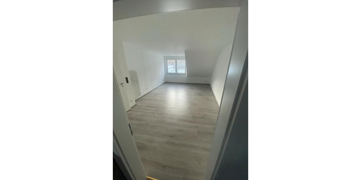 Dachgeschoßwohnung Nabburg - 3 Zimmer, 109 m&sup2;, 1.145&euro; | Angebot:24876207