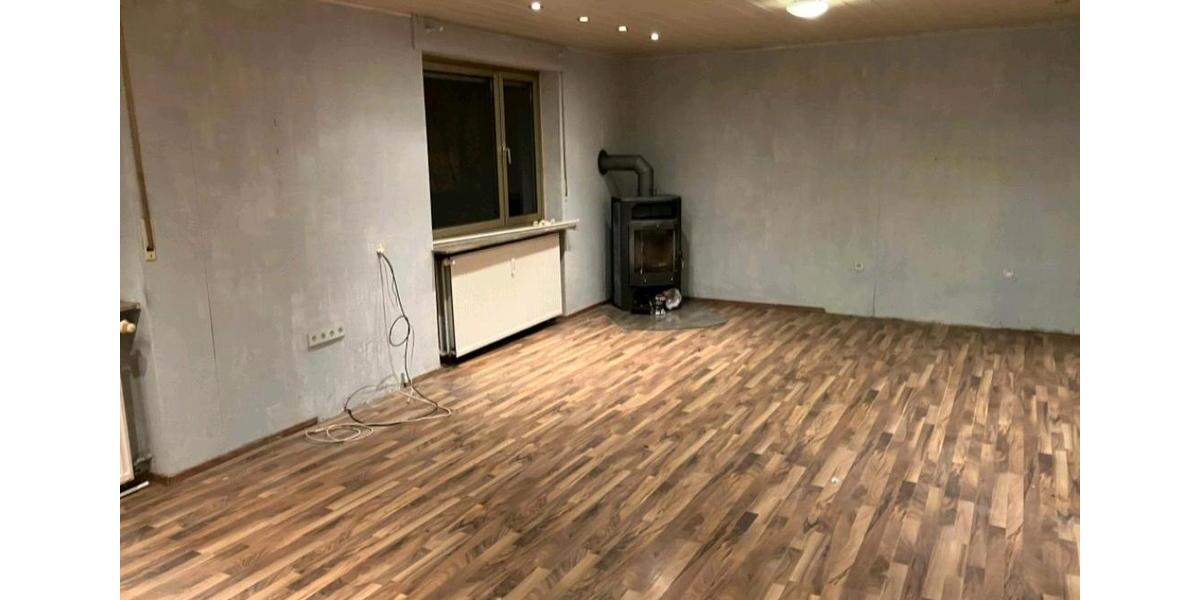 Etagenwohnung Lampertheim - 2 Zimmer, 82 m&sup2;, 850&euro; | Angebot:26429884