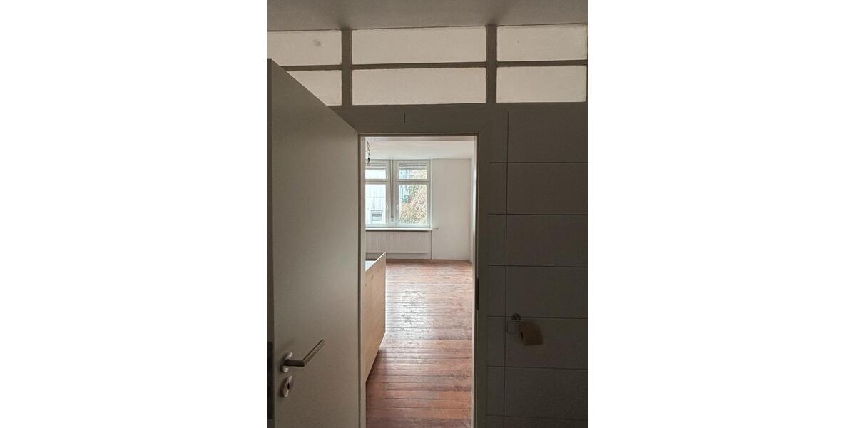 Etagenwohnung Saarbrücken St. Arnual - 1 Zimmer, 35 m&sup2;, 595&euro; | Angebot:26213126