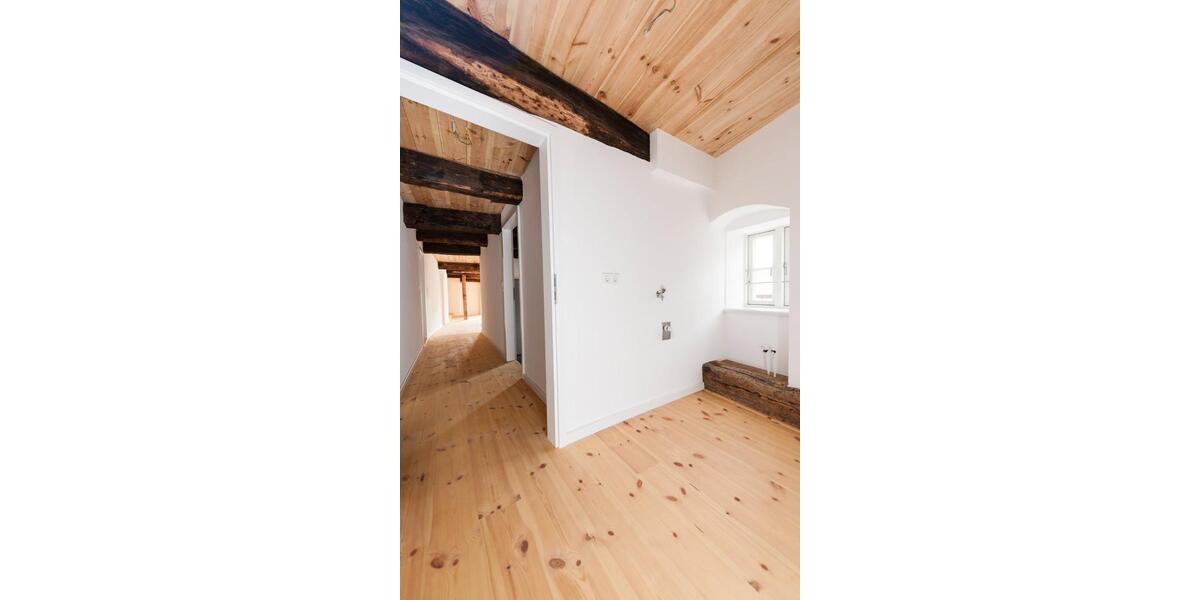 Etagenwohnung Güstrow - 4 Zimmer, 117 m&sup2;, 1.050&euro; | Angebot:25781150