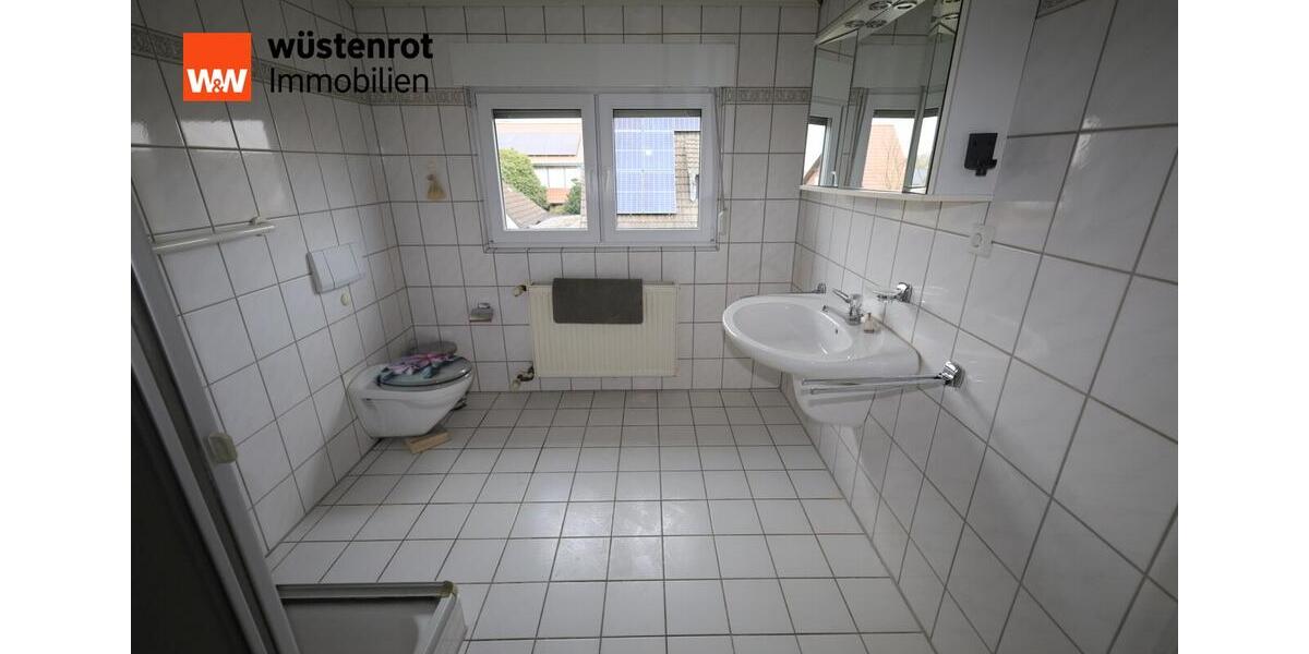 Einfamilienhaus Holdorf - 9 Zimmer, 190 m&sup2;, 1.250&euro; | Angebot:25836736