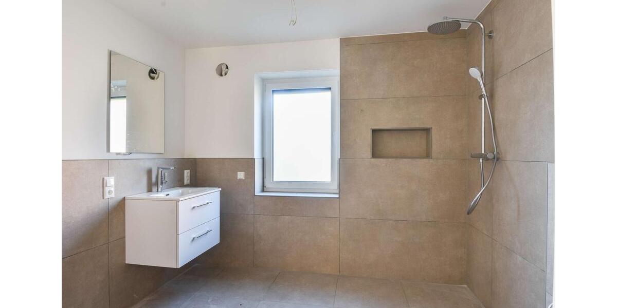 Erdgeschoßwohnung Bad Zwischenahn - 2 Zimmer, 70 m&sup2;, 910&euro; | Angebot:22240206