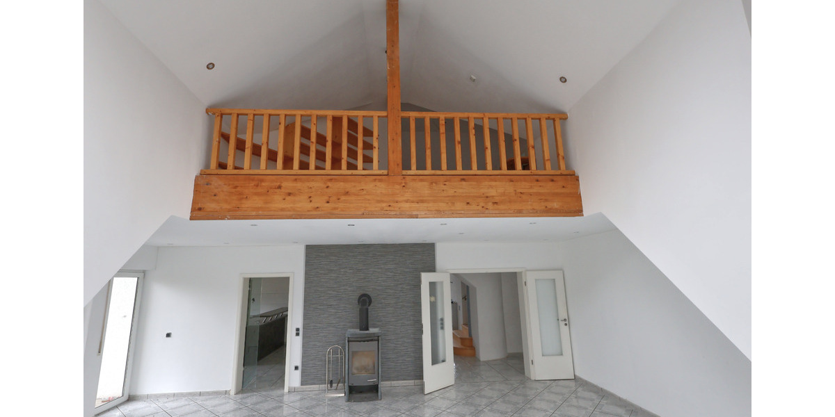 Maisonettenwohnung Wiehl - 5 Zimmer, 171 m&sup2;, 1.250&euro; | Angebot:24705613