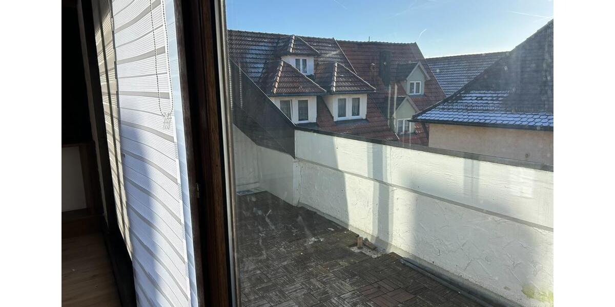 Dachgeschoßwohnung Markgröningen - 3 Zimmer, 100 m&sup2;, 1.100&euro; | Angebot:24513320