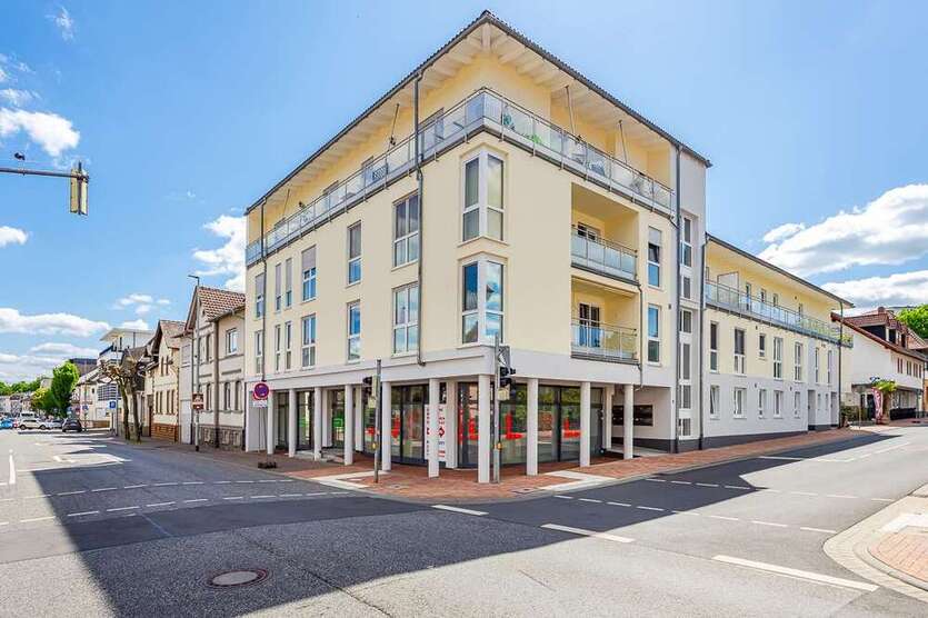 Einzelhandel in Kelkheim 1.400 € 74 m²