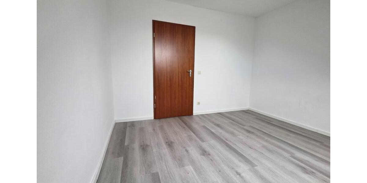 Dachgeschoßwohnung Waldsee - 4 Zimmer, 121 m&sup2;, 1.000&euro; | Angebot:24845356