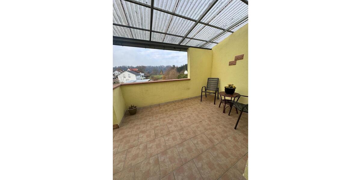 Etagenwohnung Blieskastel - 3 Zimmer, 85 m&sup2;, 700&euro; | Angebot:25163088