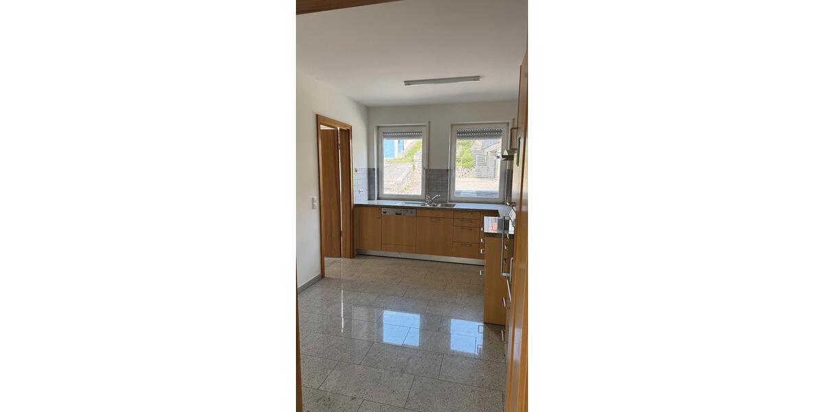 Erdgeschoßwohnung Kupferzell - 3.5 Zimmer, 163 m&sup2;, 1.290&euro; | Angebot:26616085