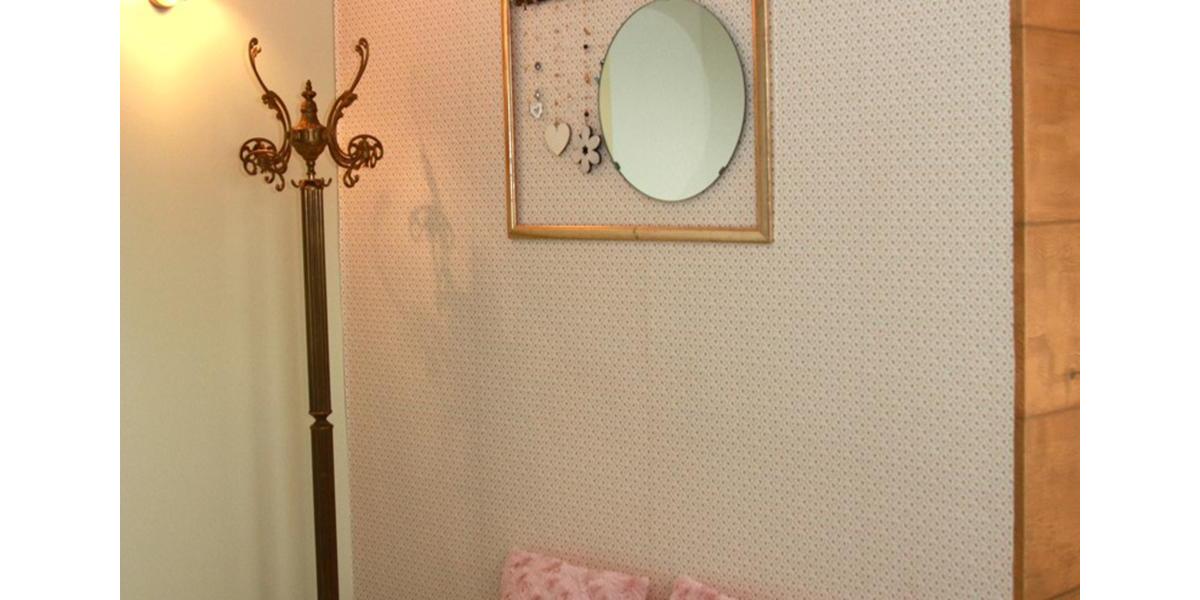 Wohnen auf Zeit Bisingen - 2 Zimmer, 50 m&sup2;, 1.300&euro; | Angebot:26213580