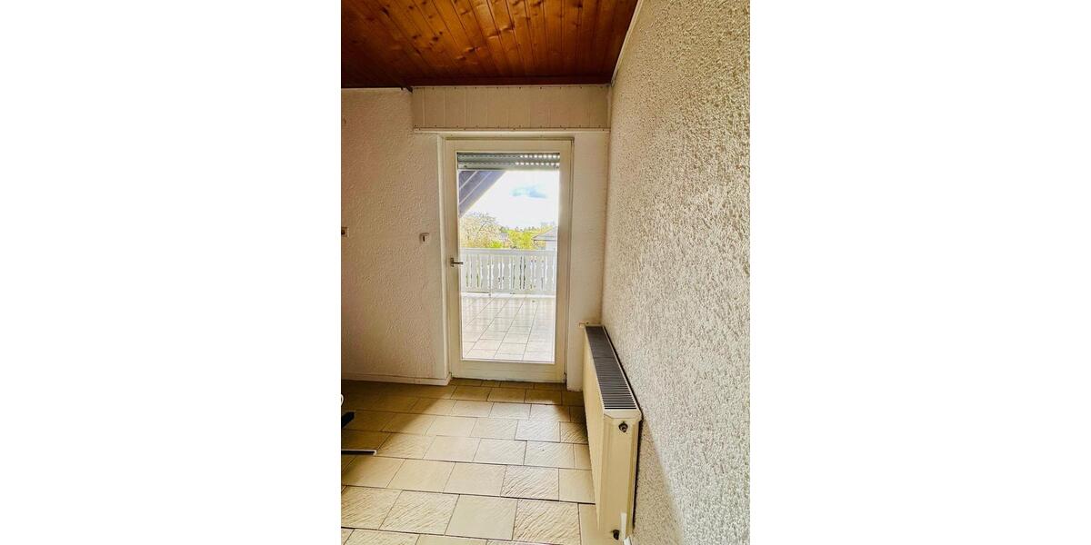 Etagenwohnung Braunfels - 4 Zimmer, 92 m&sup2;, 900&euro; | Angebot:26611211