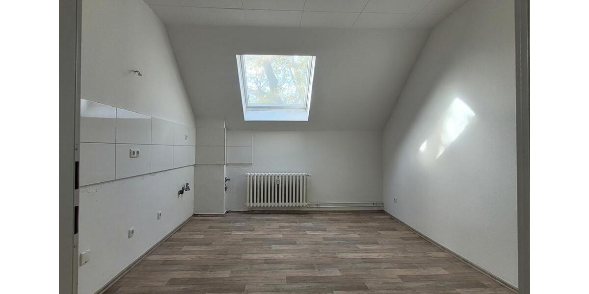 Dachgeschoßwohnung Duisburg Hamborn - 2 Zimmer, 54 m&sup2;, 380&euro; | Angebot:24628162