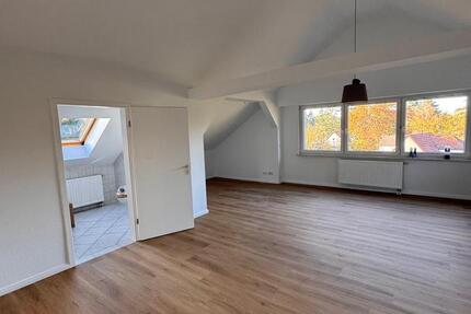 2 Zimmer DG Wohnung mit Ankleidezimmer direkt am See 2 zimmer